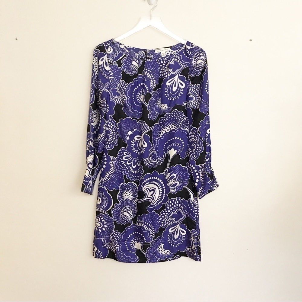 Banana Republic 100%silk dress; covered buttons 6P
